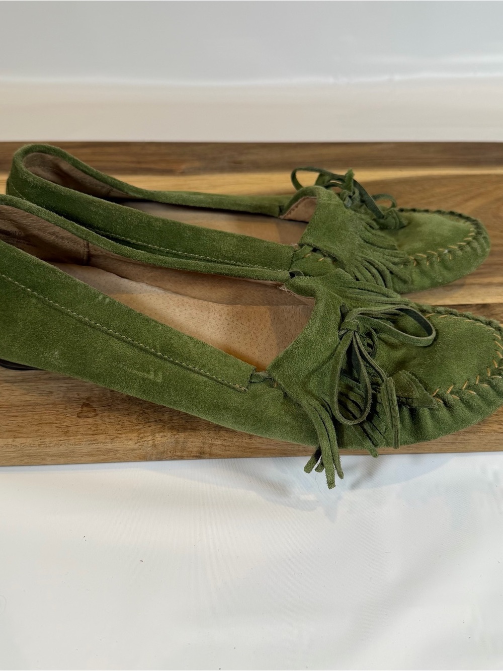Me Too Woman’s Suede Fringe Moccasin Loafers - Olive Green Sz 10 - Picture 3 of 7